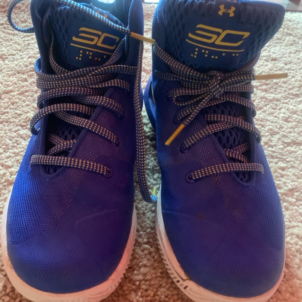Tennis Shoes - Currys